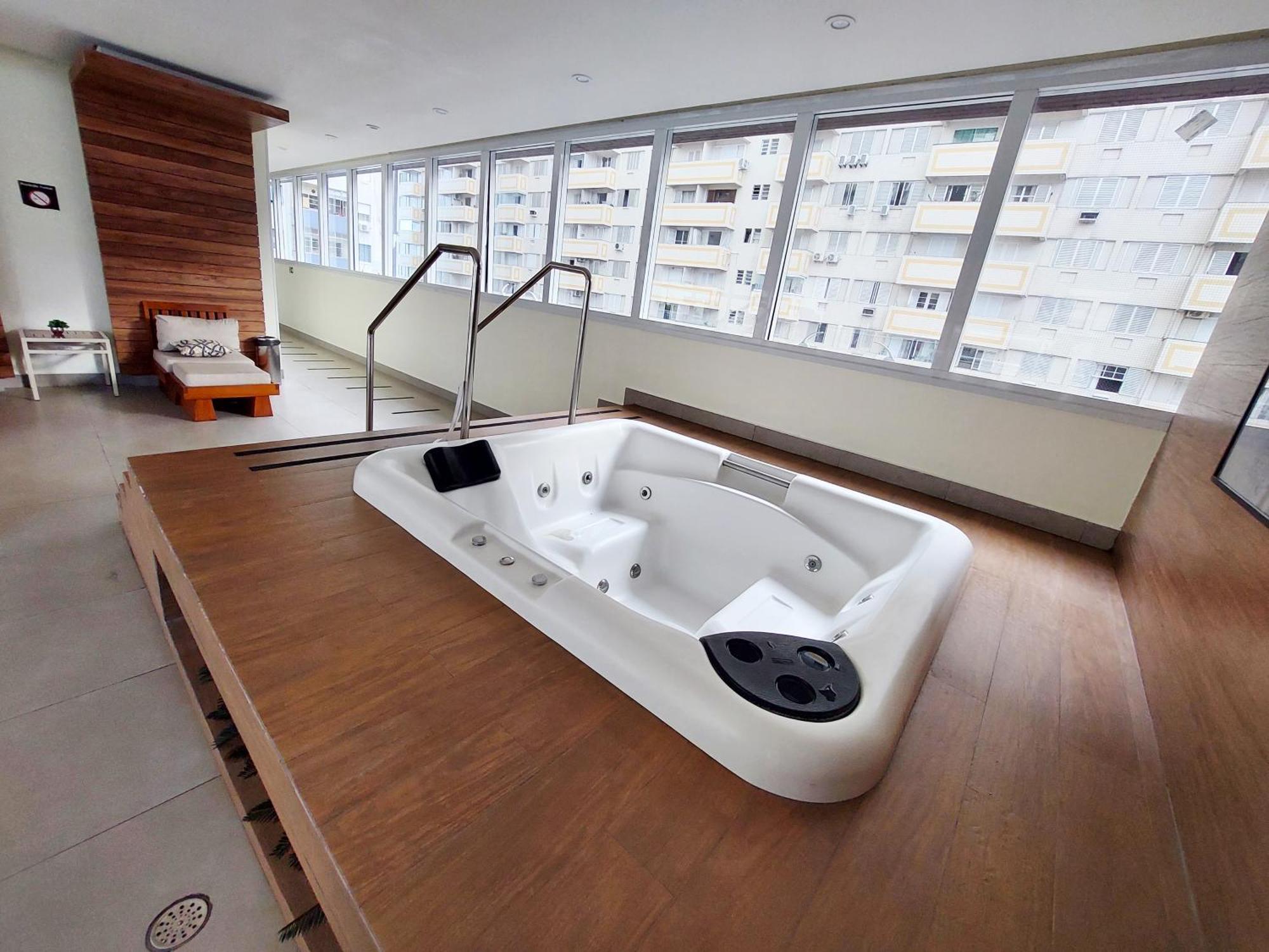Apartamento Book - Unlimited 2012 - Sofisticação Vista Mar *
